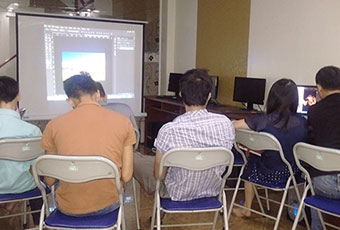 Lớp học SEO tại VLC được tặng Website chuẩn SEO Google